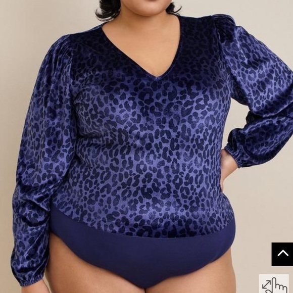 Torrid Blue Velvet Stretch V Neck Long Sleeve Bodysuit - Picture 3 of 12
